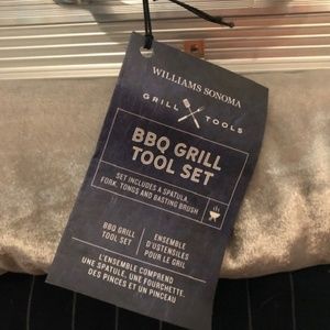 Williams Sonoma BB Tool Set w Storage Case NWT
